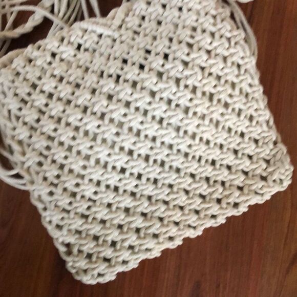 Street Level Macramé, crochet fringe Crossbody bag - Picture 6 of 7